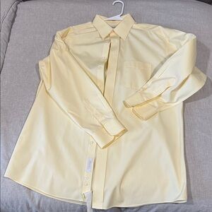 Roundtree & Yorke Light Yellow Dress Shirt